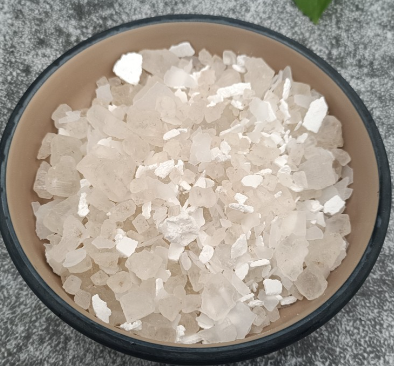 环保型融雪剂：景区园林的守护者